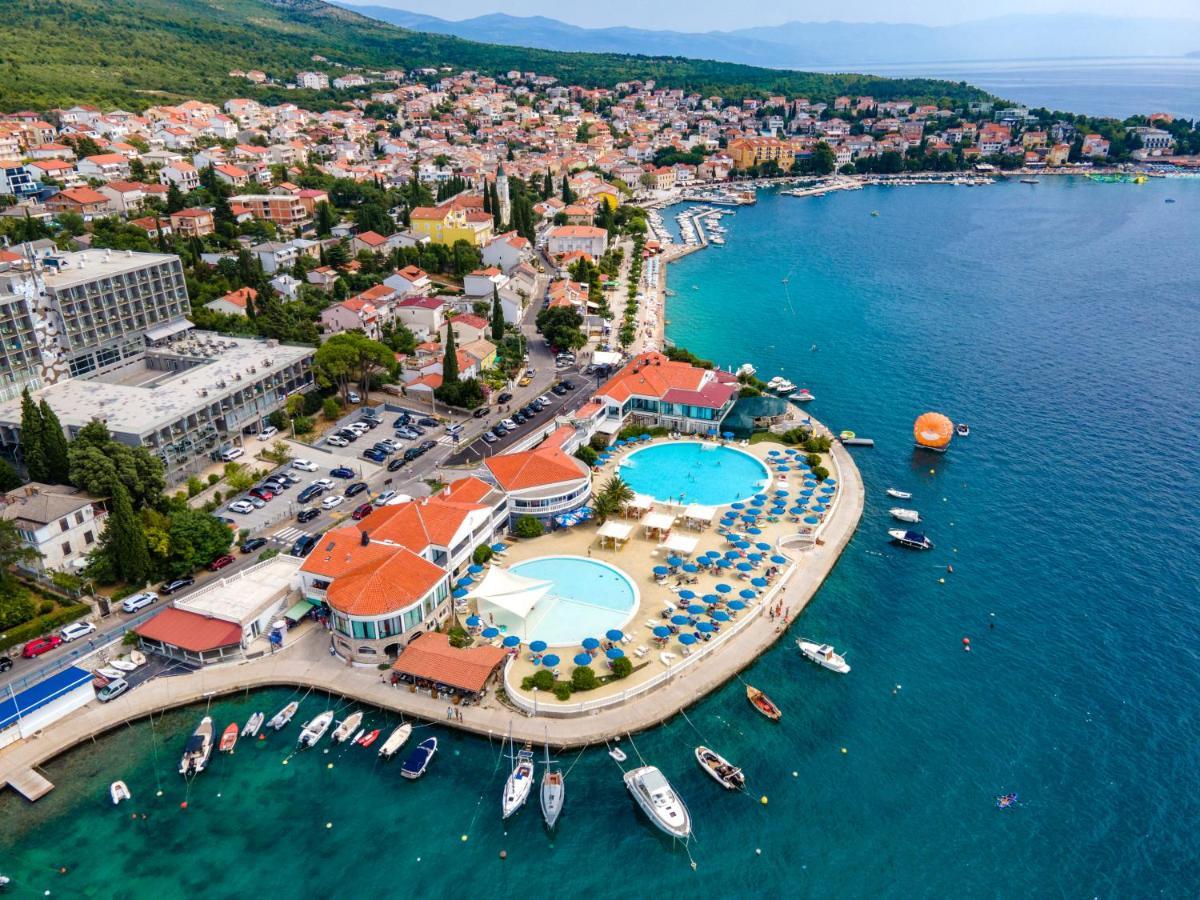 Hotel Millenium Deluxe Selce Buitenkant foto